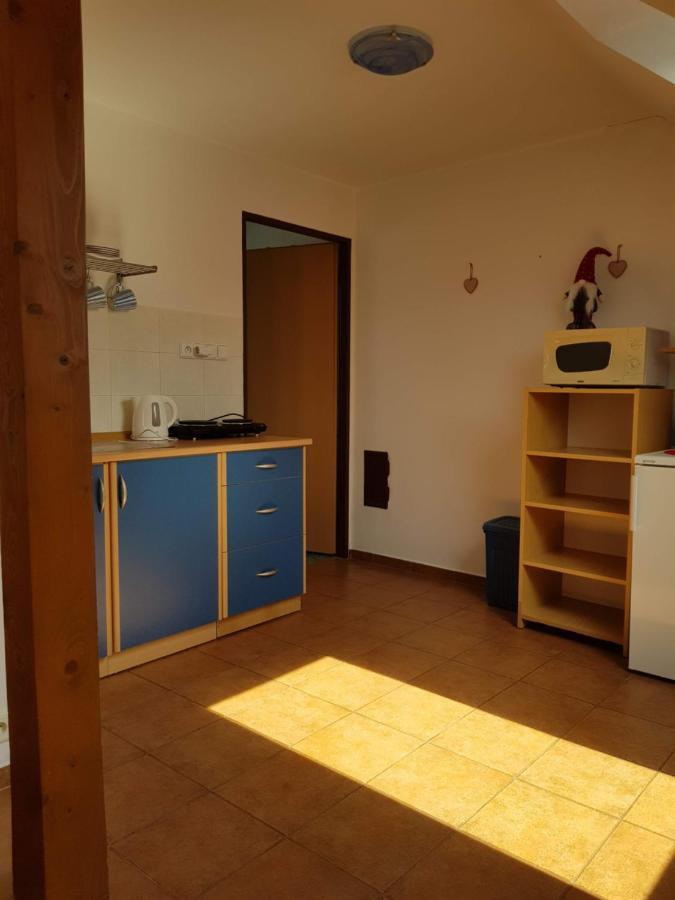 Penzion U Polenů Třeboň Exterior foto